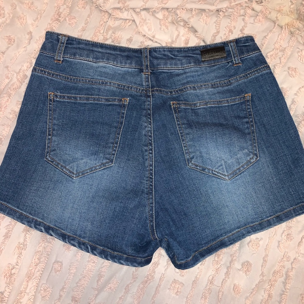 Denim skort - Picture 2 of 3